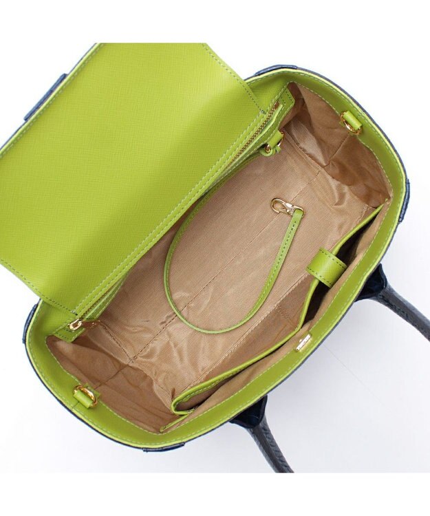 A.D.M.J. 【牛革】クロコ型押し ザ・ビーDカン付ミニトート ホワイトパール