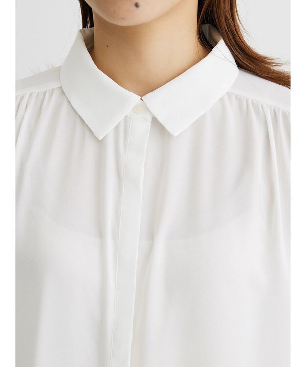 Green Parks 袖プリーツ衿付きブラウス Off White