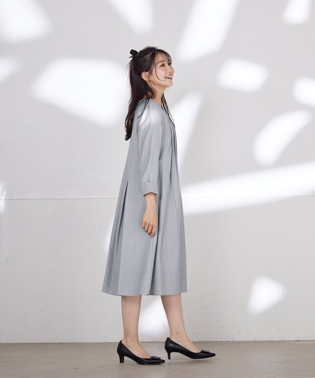 Tiaclasse 【洗える】スタイルアップも叶うピンタックワンピース グレーストライプ