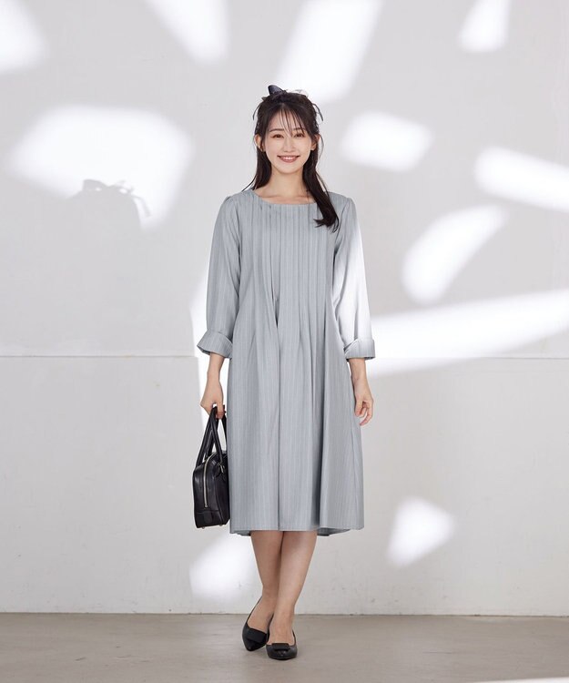 Tiaclasse 【洗える】スタイルアップも叶うピンタックワンピース グレーストライプ