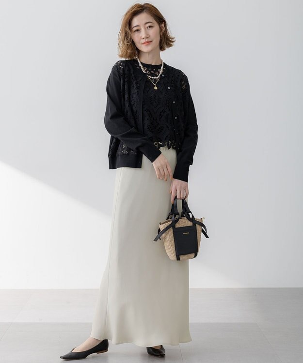 23区 【吸水速乾/防シワ】ジョーゼットサテン ナロー スカート ベージュ系