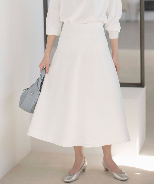 組曲 【セットアップ着用可・WEB限定カラーあり】MINA ニットフレアスカート 【WEB限定】パールホワイト系9