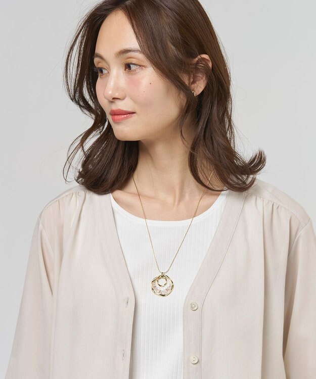 J.PRESS LADIES 【着こなしのポイントに】３連リングネックレス ゴールド系