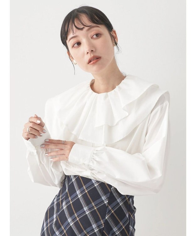 earth music&ecology ラッフルフリルチュニックブラウス Off White