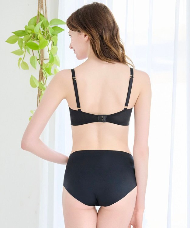 BRADELIS New York 【BRADELIS FIT】シームレスビキニ 360度方向によく伸びてフィット感抜群 ブラック