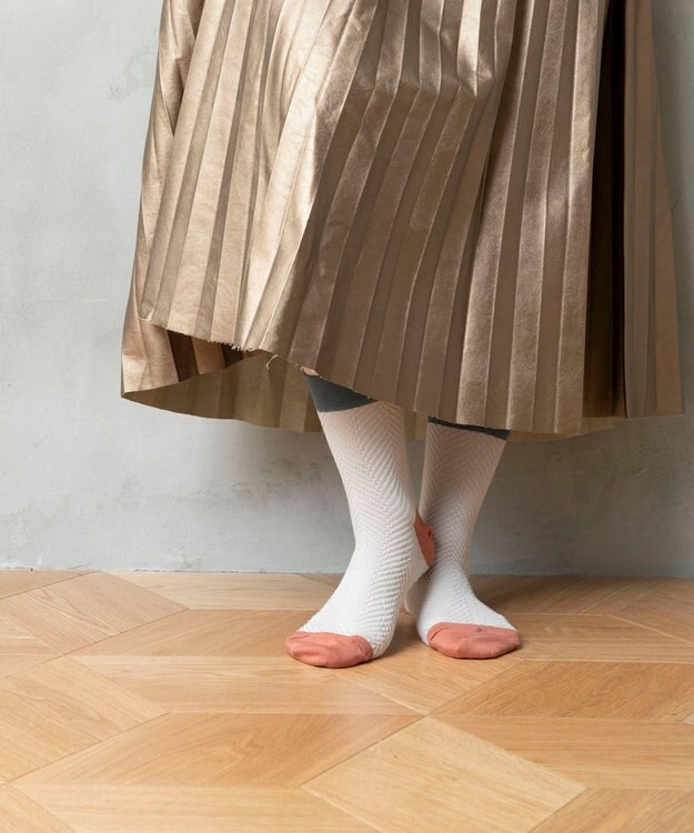 TRICOTE HERRINGBONE BUMPY SOCKS／ヘリンボーンパンビーソックス 82BEIGE