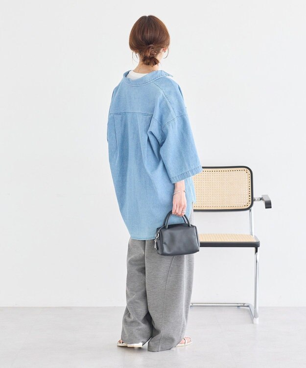 earth music&ecology 裾レースロゴプリントTシャツ Off White