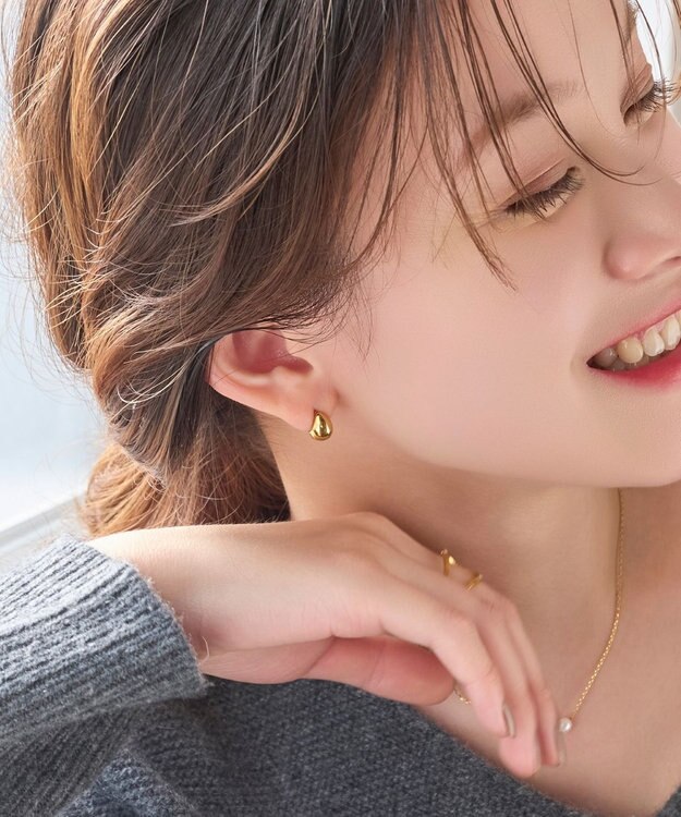 Phoebe 【金属アレルギー対応】プックリハーフフープミニピアス　ゴールド/サージカルステンレス ゴールド