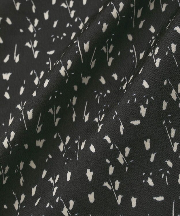 Green Parks すっきり見えシルエットサテンナロースカート Flower Black