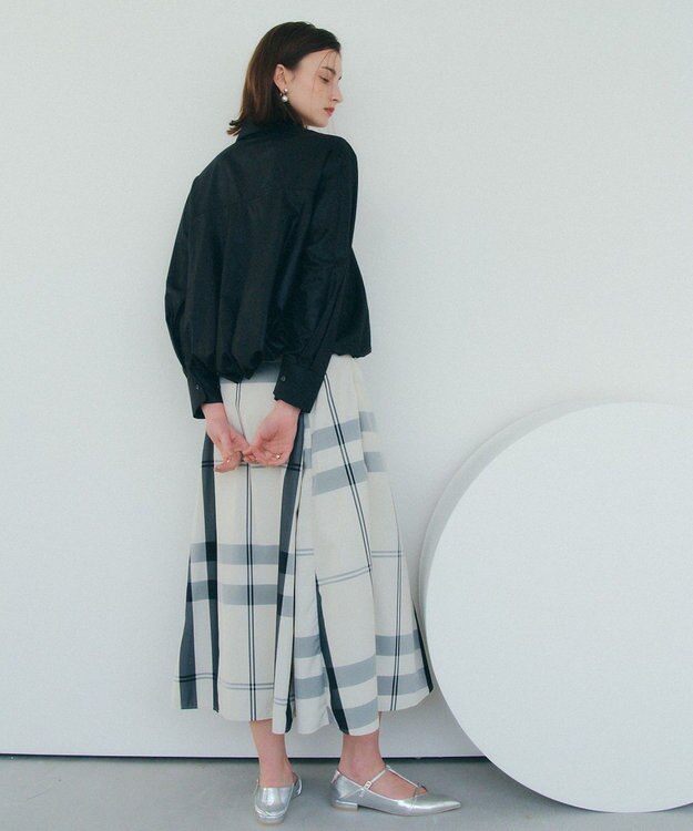 YECCA VECCA 撥水メモリーフレアスカート Light Beige