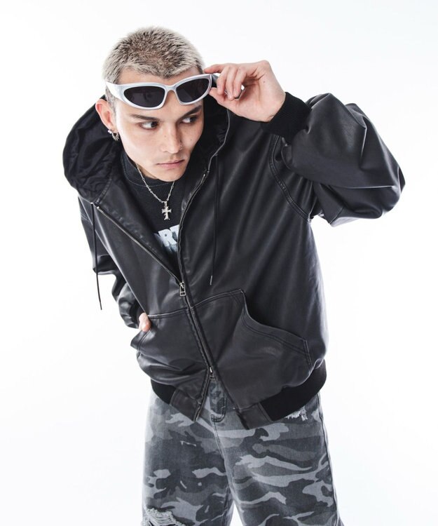 WEGO 【ユニセックス着用ITEM】PUフードブルゾン ブラック