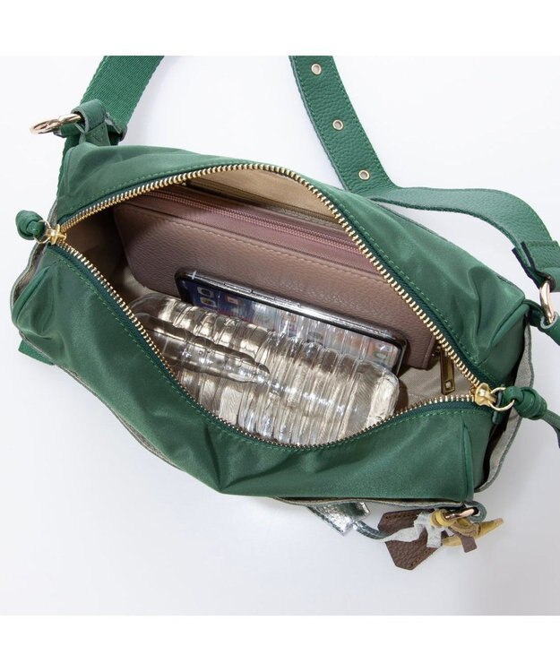 UNBILLION ペルケ perche / 牛革×ナイロンチェンジベルトキーチャームショルダー グリーン