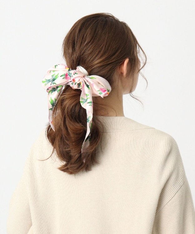 MOONBAT FURLA シルク100% 花柄 菱形スカーフ ピンク