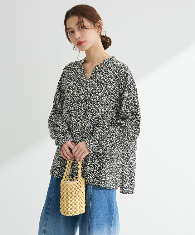 Green Parks サラフレブラウス（柄） Flower