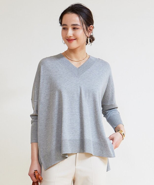UNFILO 【抗菌防臭】スタイルアップニット NEW Ｖネック グレー