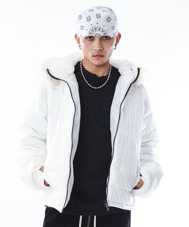 WEGO 【ユニセックス着用ITEM】2WAYシャイニーパファーフーディー ホワイト