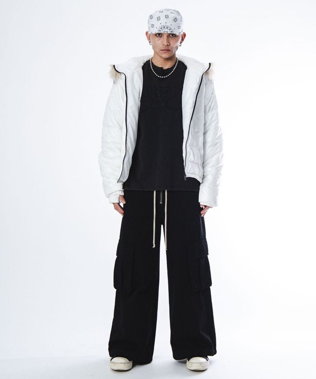 WEGO 【ユニセックス着用ITEM】2WAYシャイニーパファーフーディー ホワイト