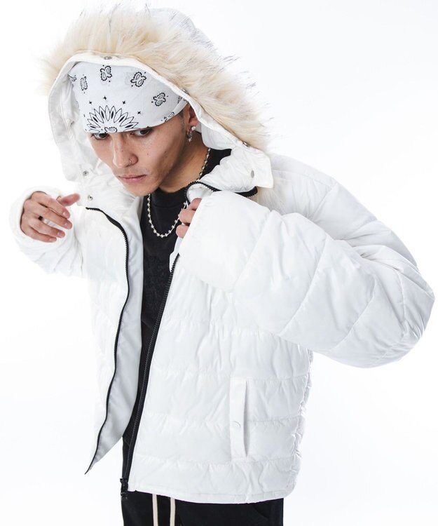 WEGO 【ユニセックス着用ITEM】2WAYシャイニーパファーフーディー ホワイト