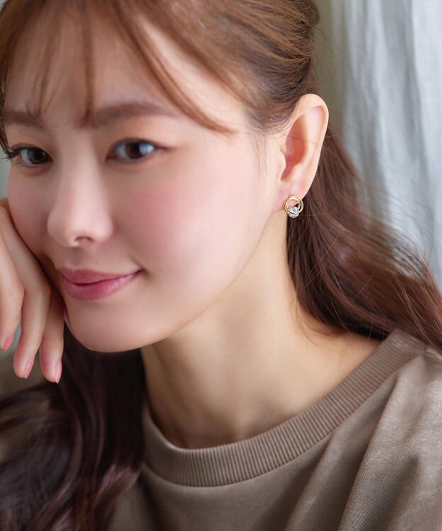 Tiaclasse 【金属アレルギー対応】ラウンドプットストーンピアス ゴールド