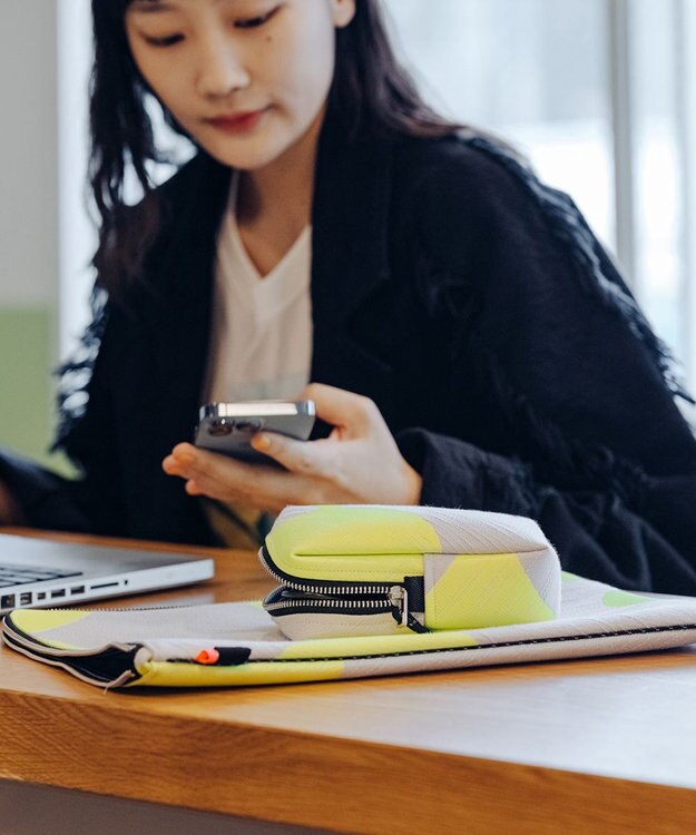 POLS SQUAREポーチ イエロー