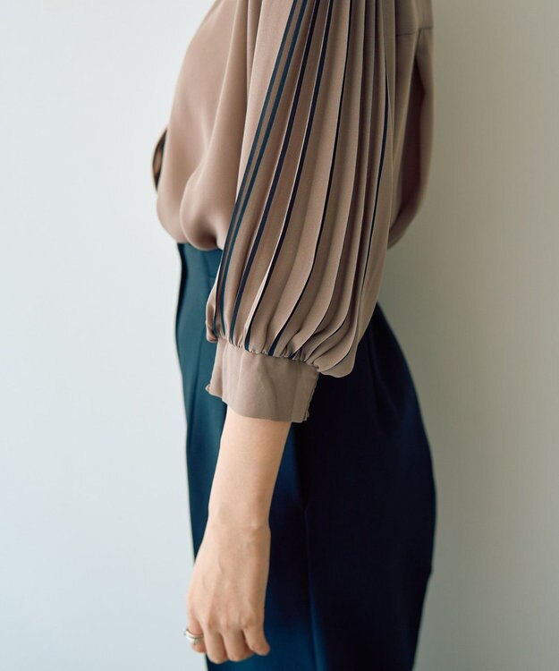 YECCA VECCA ラインプリーツスリーブシャツ Mocha
