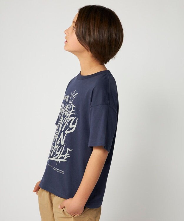 OP／FILA 【SEVEN2】グラフィティ風プリントTシャツ ネイビー