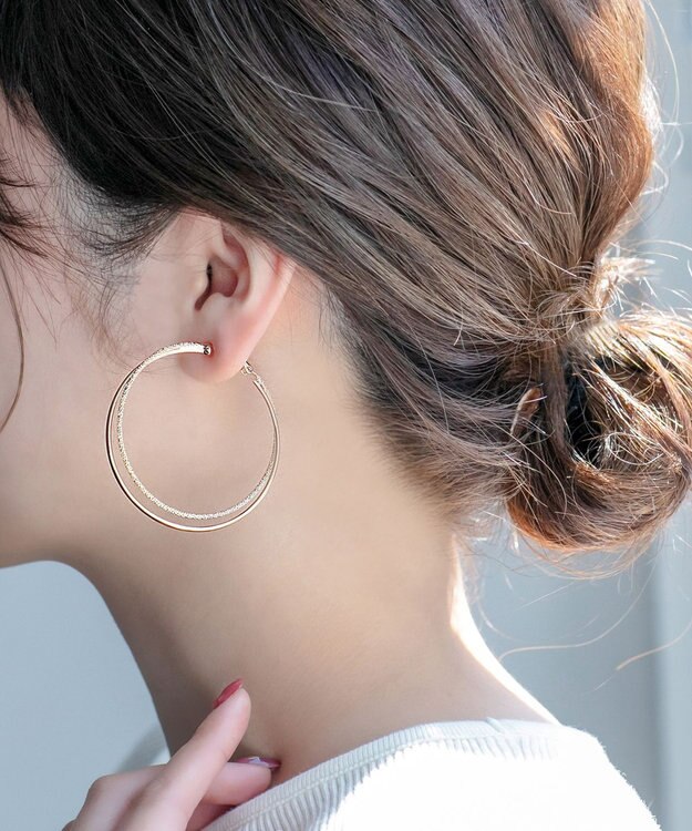 Phoebe ダブルレイヤードフープイヤリング ゴールド