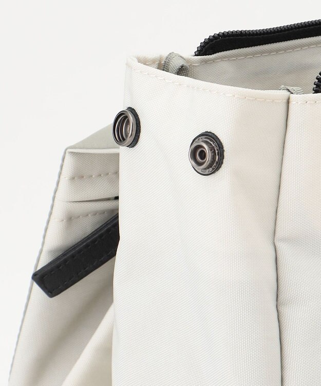 Y'SACCS 【ムック本掲載】クリンクルナイロン　ダブルポケットリュック ホワイト