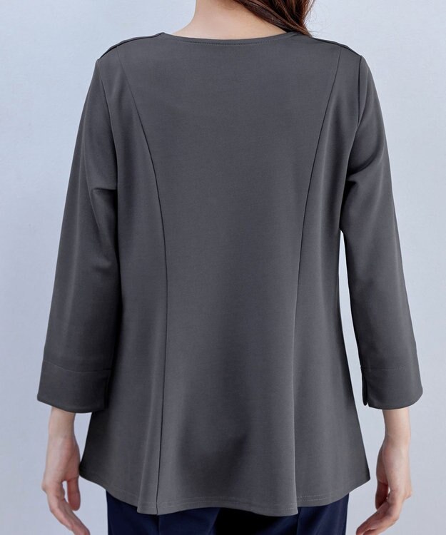 Tiaclasse L 【洗える】美ラインタックボタンカットソートップス チャコールグレー