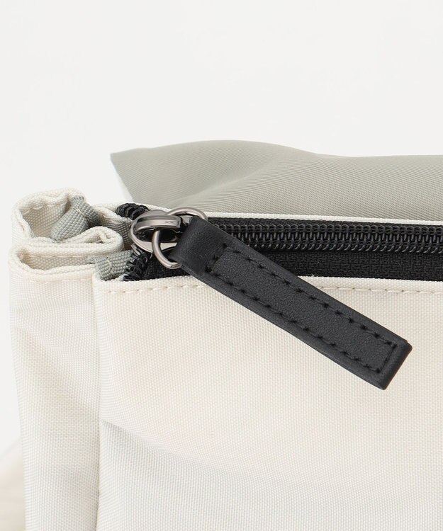 Y'SACCS 【ムック本掲載】クリンクルナイロン　ダブルポケットリュック ホワイト