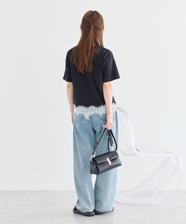 earth music&ecology 裾レースロゴプリントTシャツ White×Black