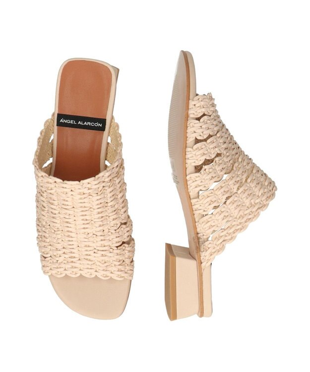 INTER-CHAUSSURES 【ANGEL ALARCON】ローヒールラフィアサンダル アイボリー雑材