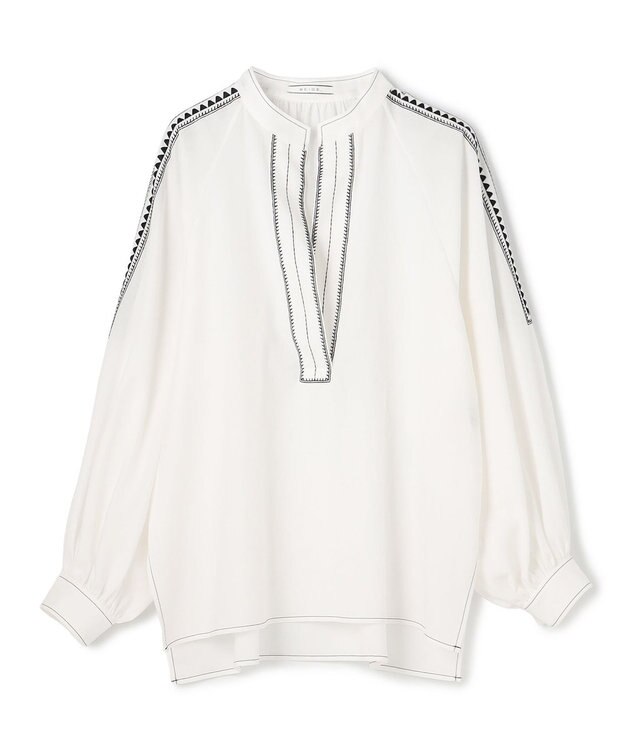 BEIGE， AXI / 刺繍ステッチ ドルマンスタンドブラウス Ecru