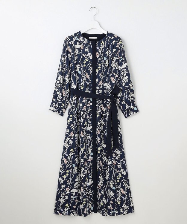 自由区 L 【WEB&一部店舗限定・新色追加・定番人気・着用動画あり】ハーバルフロープリント8分袖 ワンピース ［新色］ネイビーベースⅡ