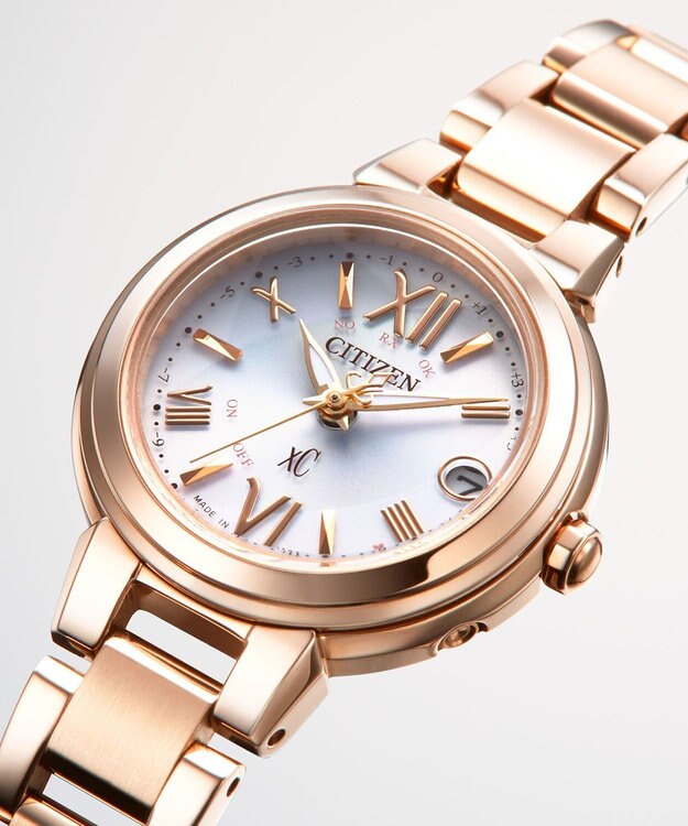 CITIZEN 【xC】エコ・ドライブ電波時計 ES9435-51A 手元を美しく彩るサクラカラー 日付・秒針あり