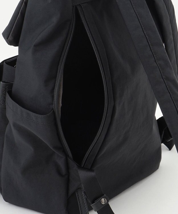 Y'SACCS 【ムック本掲載】クリンクルナイロン　ダブルポケットリュック ブラック