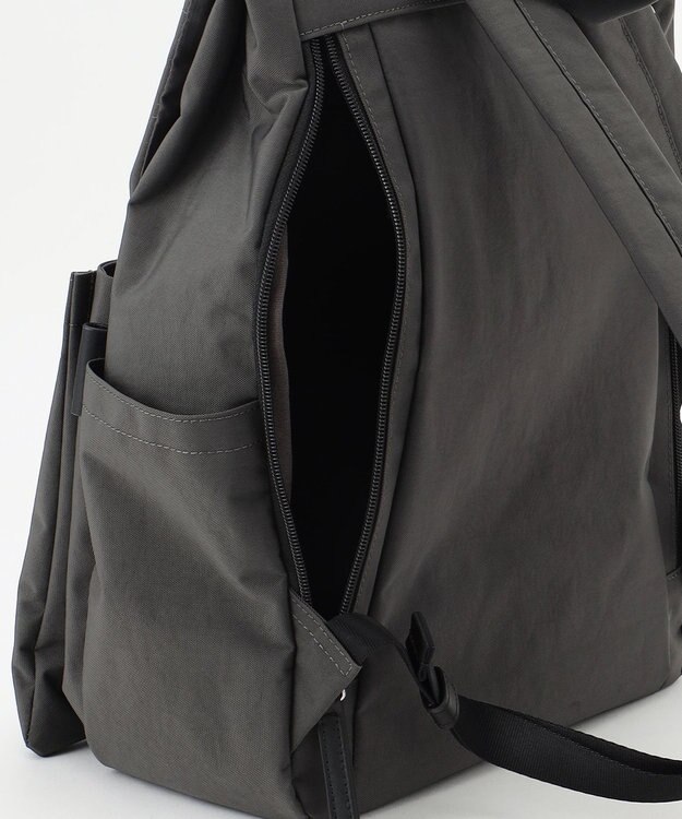 Y'SACCS 【ムック本掲載】クリンクルナイロン　ダブルポケットリュック ダークグレー