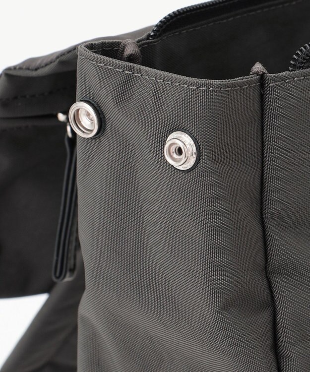 Y'SACCS 【ムック本掲載】クリンクルナイロン　ダブルポケットリュック ダークグレー