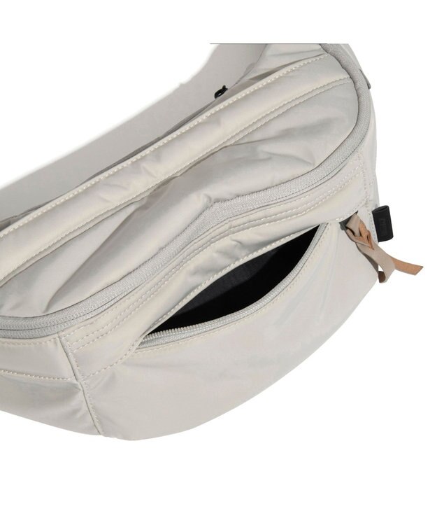 ACE BAGS & LUGGAGE UNTRACK CITY/DS ボディバッグ  360g ウエストバッグ 軽量 60398 アントラック ボーン