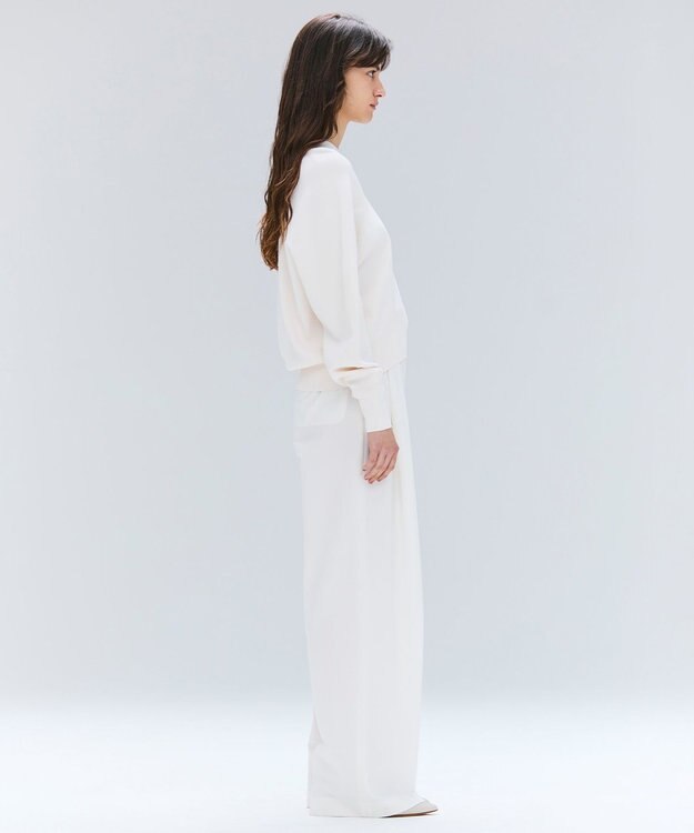 BEIGE， 【洗える】LAURA / ドライタッチバックジップニット Ecru