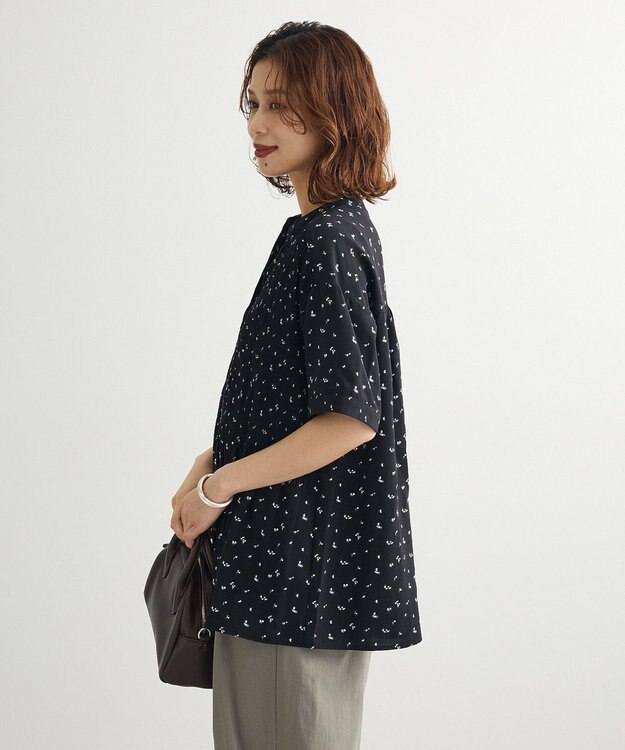 Green Parks マジョリカプリーツスキッパーブラウス Flower