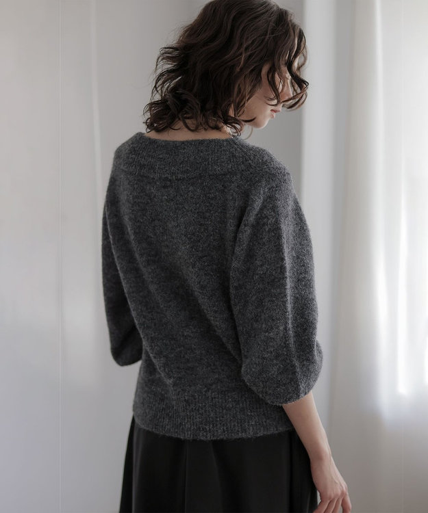 組曲 L へアリーヤーンボートネック ニット チャコールグレー系