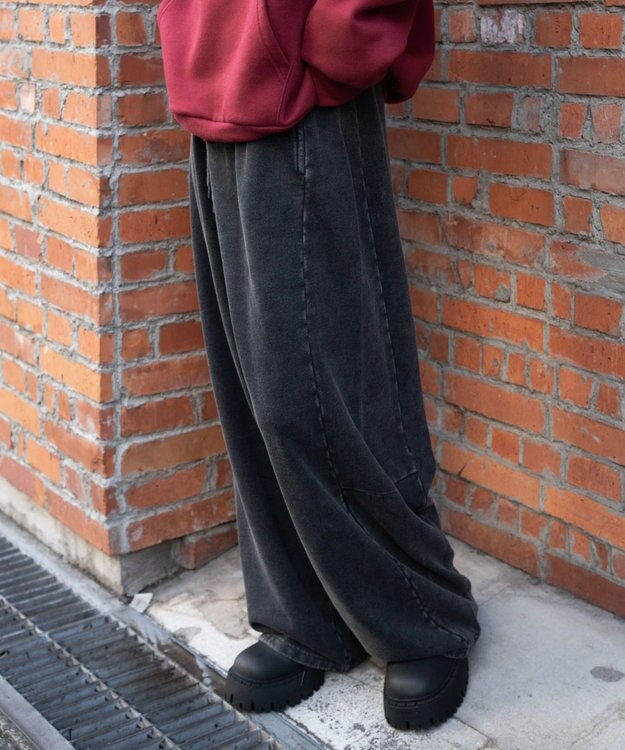 WEGO 【ウエストゴム/SMLサイズ展開】カーブデザインスウェットパンツ スミクロ