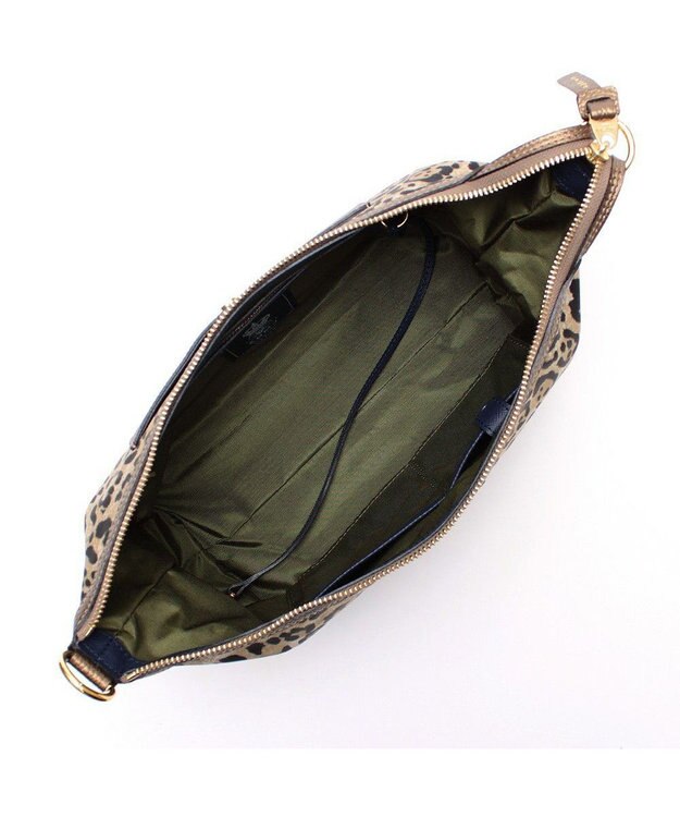 A.D.M.J. 【撥水】デービス＆牛革/マーキスクロスボディ レオパード