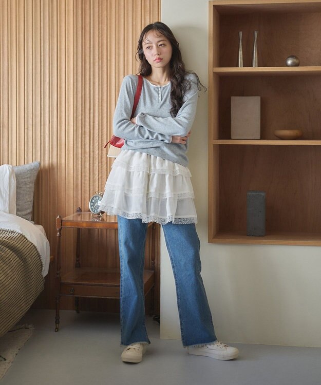 earth music&ecology カットオフフレアデニムパンツ Medium Indigo