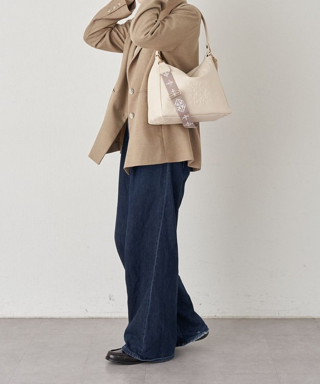 russet エンボスモノグラム2WAYショルダーバッグ(CE-1692) Ivory
