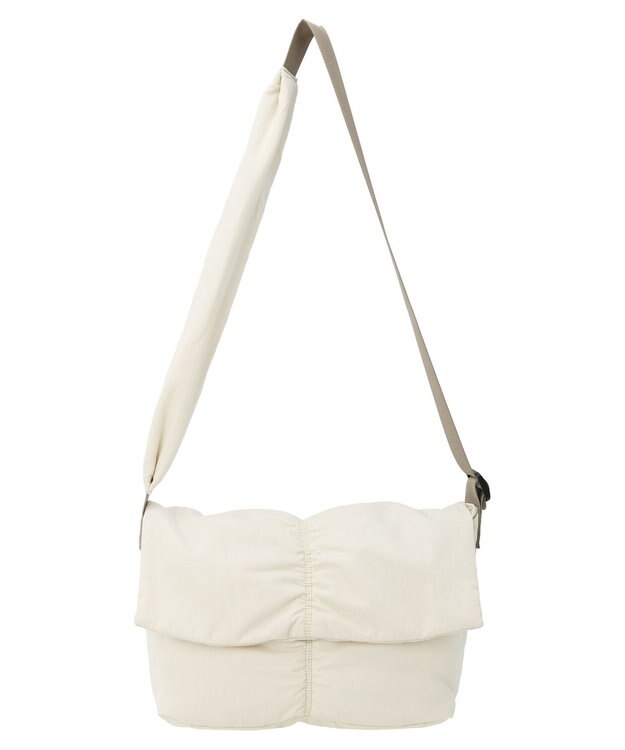 Green Parks ・パフィフラップバッグ Ivory