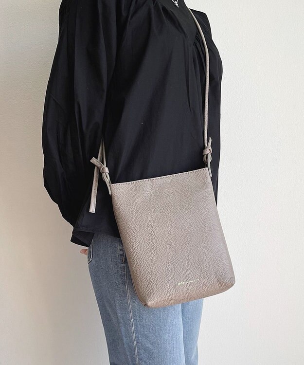 Hekhèr Le Style de Vie 新色追加【日本製】シュリンクレザー ショルダーバッグ グレージュ