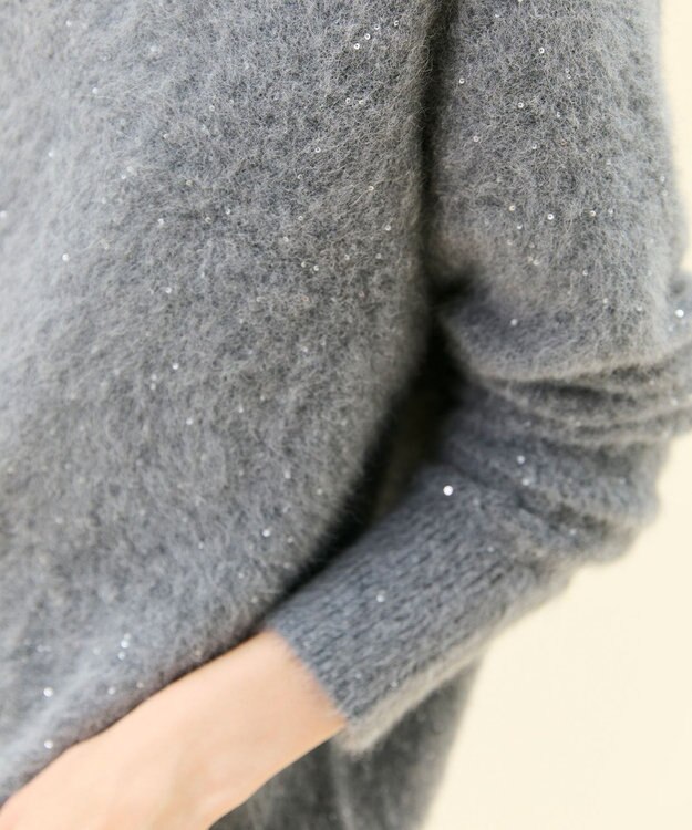 BEIGE， AMARILLO / スパンコールフォックスVネックニット M.Gray