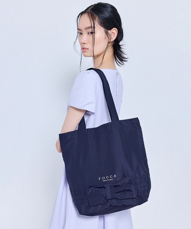 TOCCA HOLDING KNOT SUBBAG サブバッグ【星風まどかさん着用・A4サイズ対応】 ネイビー系